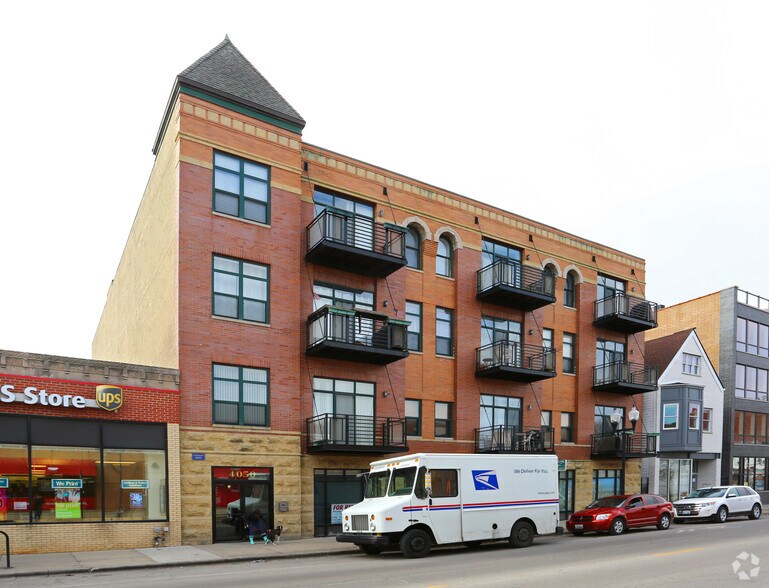 4050 N Lincoln Ave, Chicago, IL à vendre - Photo du bâtiment - Image 2 de 4