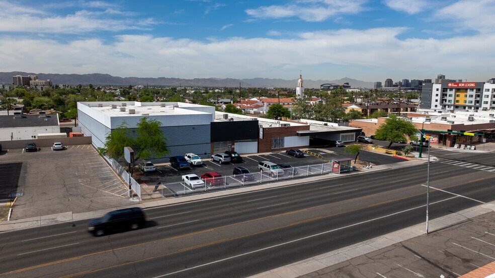 1805 E McDowell Rd, Phoenix, AZ à louer - Photo du bâtiment - Image 3 de 10