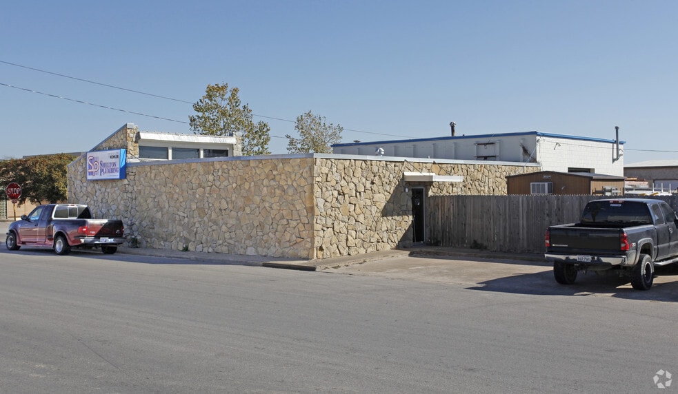 201 Otis Ave, Woodway, TX for lease - Building Photo - Image 2 of 2