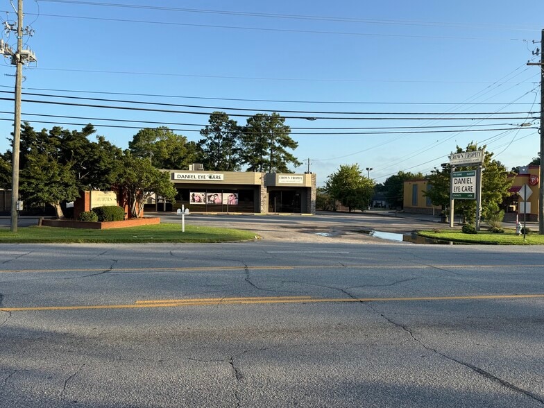1955 Opelika Rd, Auburn, AL à vendre - Photo du bâtiment - Image 3 de 20