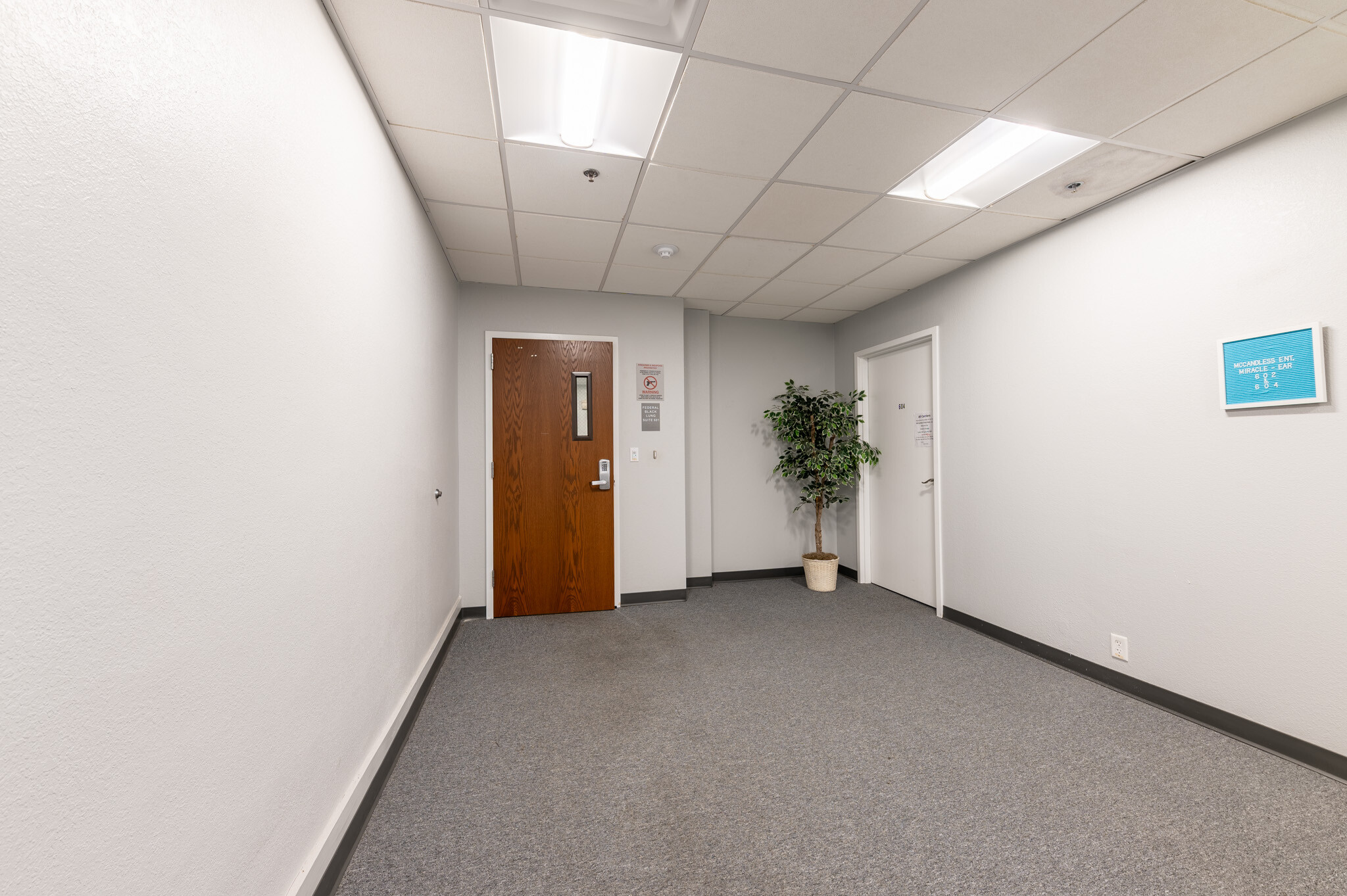 700 Market St, Parkersburg, WV à louer Photo intérieure- Image 1 de 2