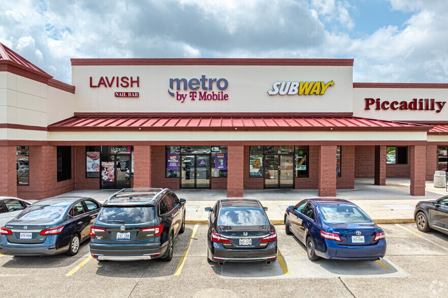 2222 Clearview Pky, Metairie, LA à louer - Photo du bâtiment - Image 3 de 8