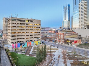 10242 105th St NW, Edmonton, AB - Aerial  map view