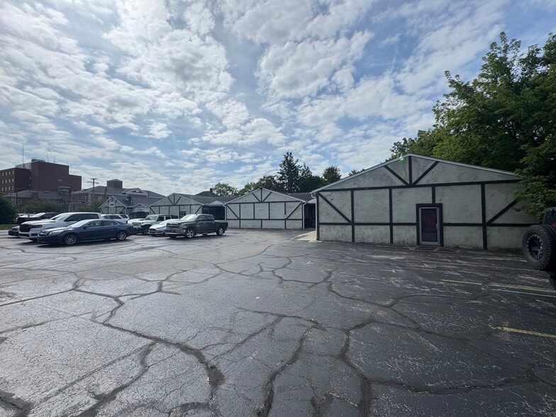 444 S Meridian St, Ravenna, OH for sale - Building Photo - Image 3 of 24