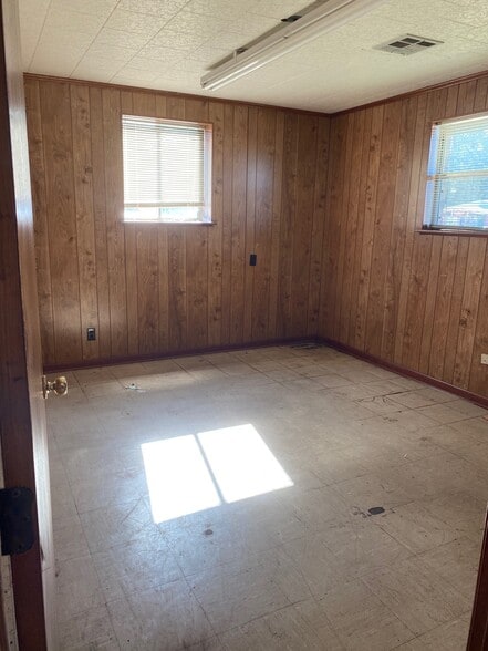 235 US-61, Natchez, MS for sale - Interior Photo - Image 3 of 4