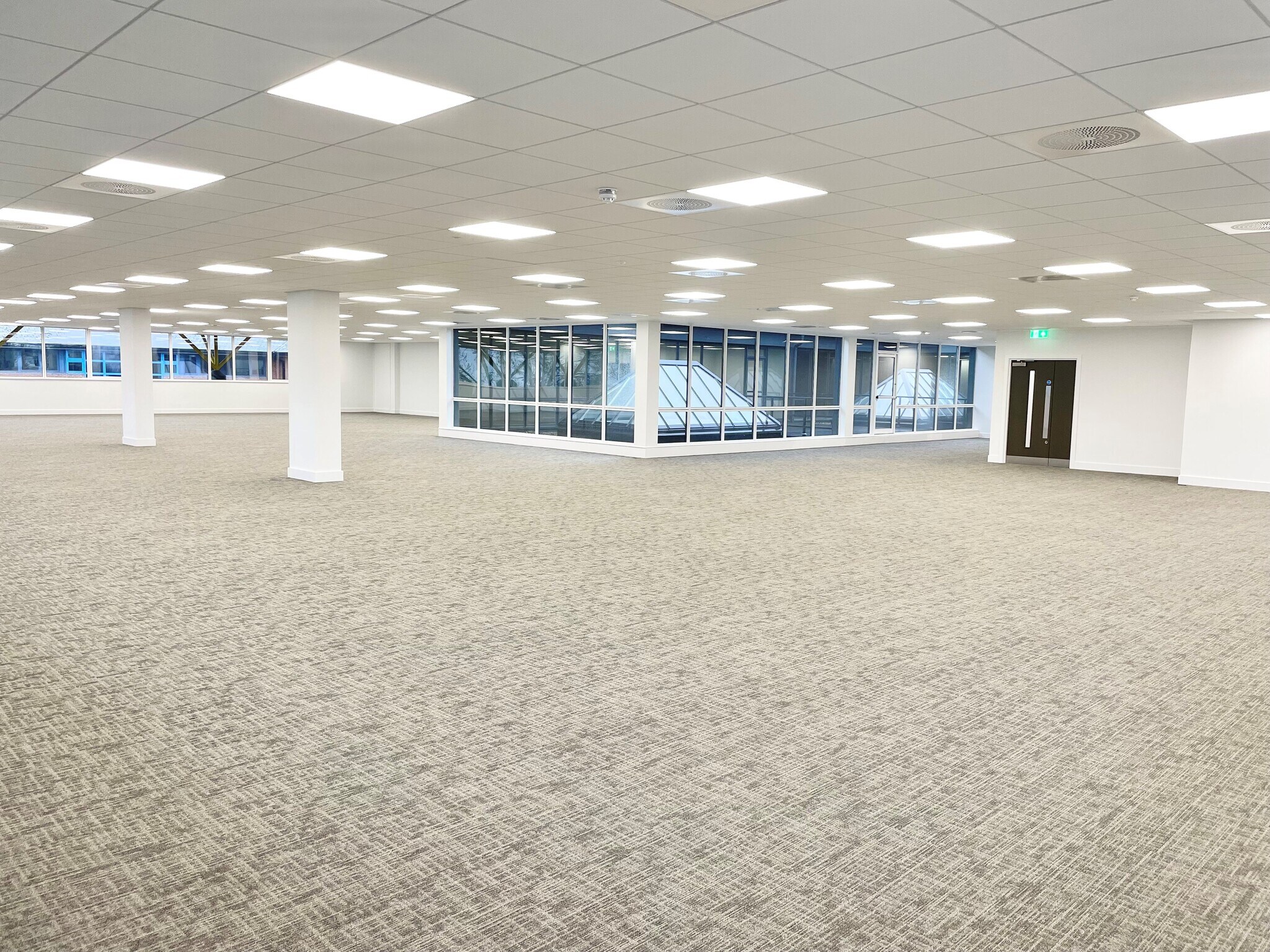 Manor Royal, Crawley for lease Interior Photo- Image 1 of 6
