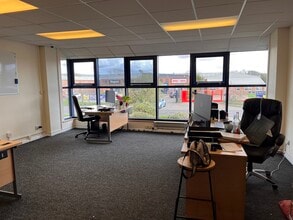 Brunel Dr, Newark à louer Photo intérieure- Image 1 de 4