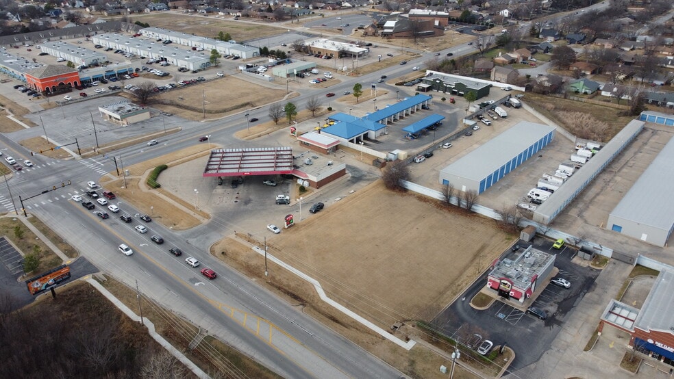 W New Orleans St, Broken Arrow, OK for sale - Building Photo - Image 2 of 4
