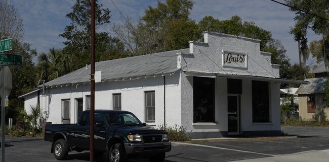 Plus de détails pour 436 SE 2nd St, Gainesville, FL - Commerce de détail à louer