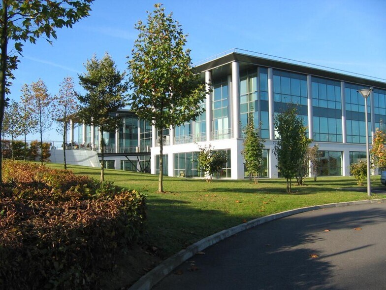 229 Rue De La Belle Etoile, Roissy-en-France à louer - Photo du bâtiment - Image 1 de 10