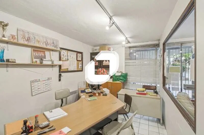 Local d'activités dans Paris à vendre - Photo du bâtiment - Image 2 de 9