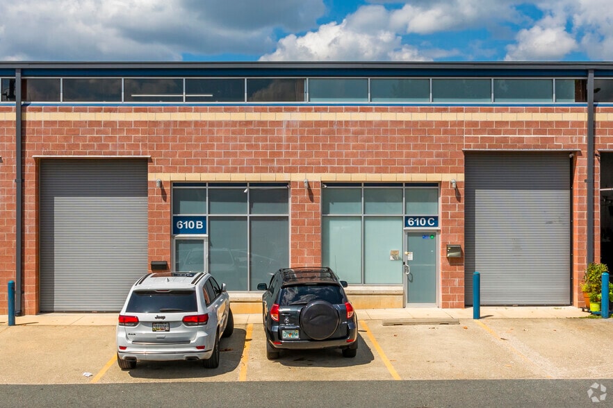 610 Lofstrand Ln, Rockville, MD for lease - Building Photo - Image 3 of 3