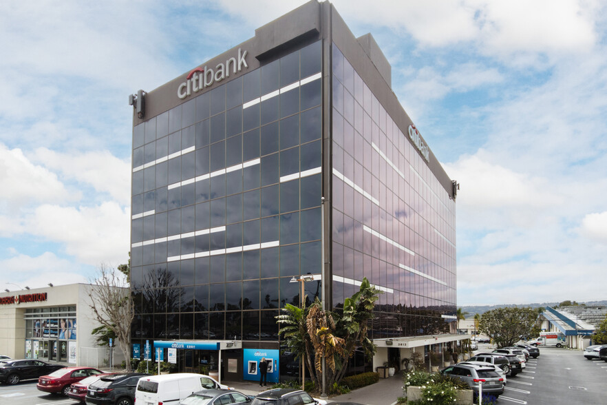 Landmark Citibank Professional Building - Commercial Real Estate