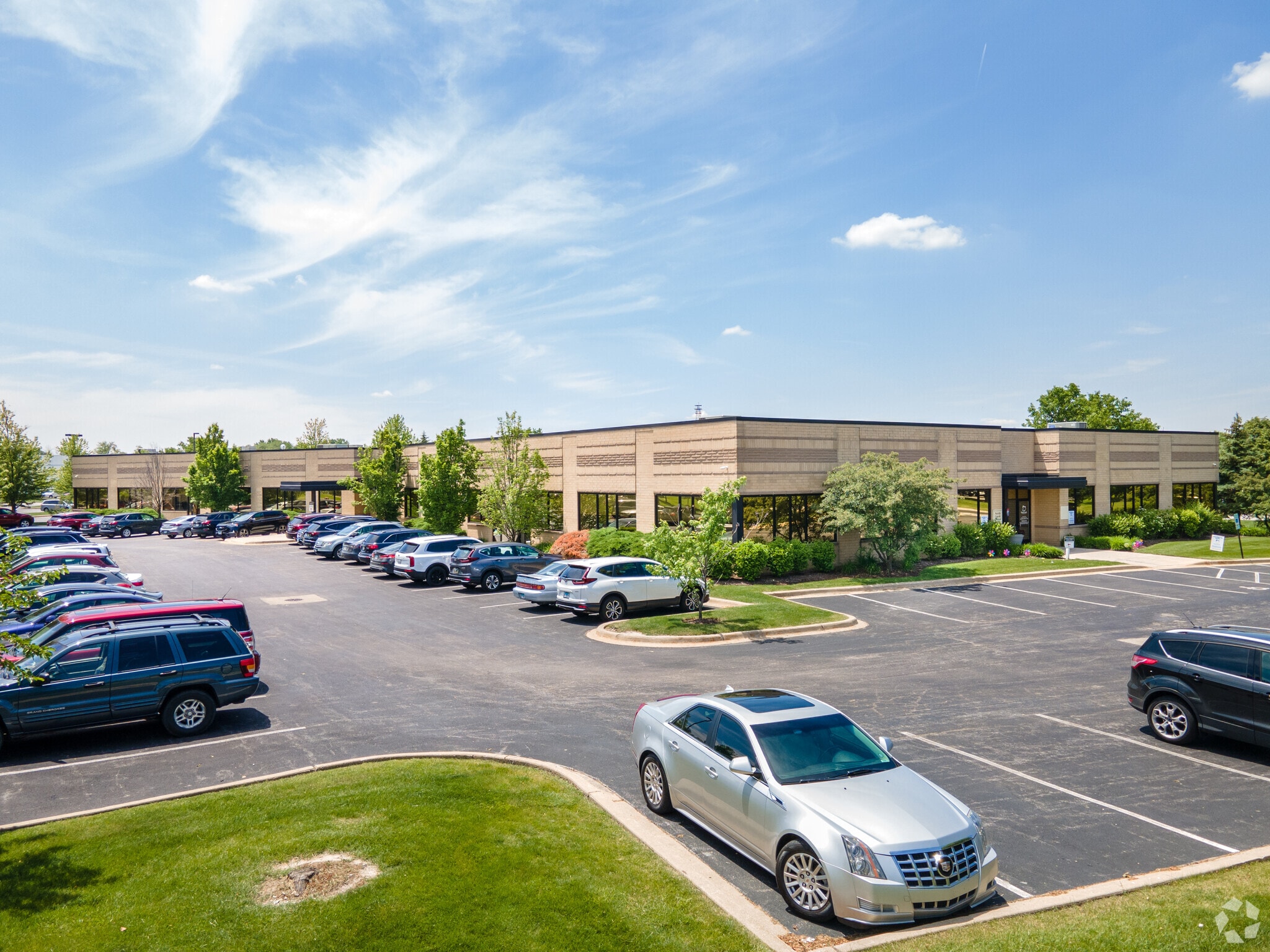 18425 W Creek Dr, Tinley Park, IL à louer Photo du bâtiment- Image 1 de 7