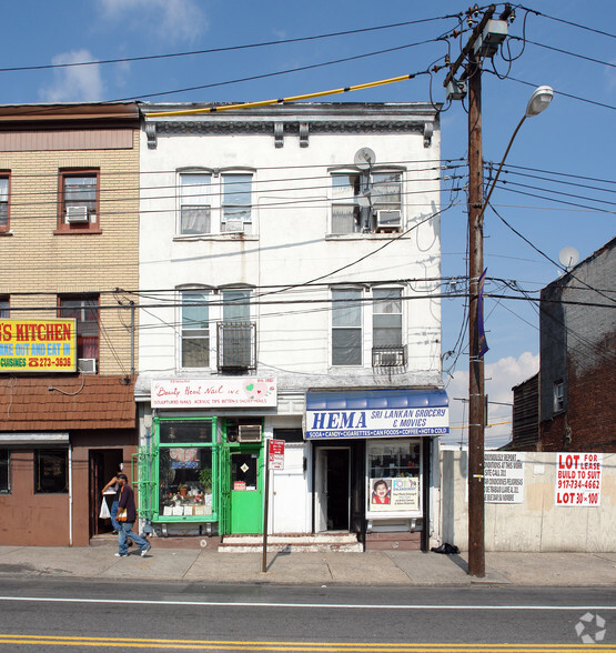 53 Victory Blvd, Staten Island, NY à vendre - Photo du bâtiment - Image 2 de 2