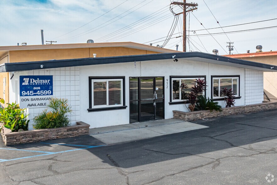972 W 9th St, Upland, CA à vendre - Photo du bâtiment - Image 3 de 4
