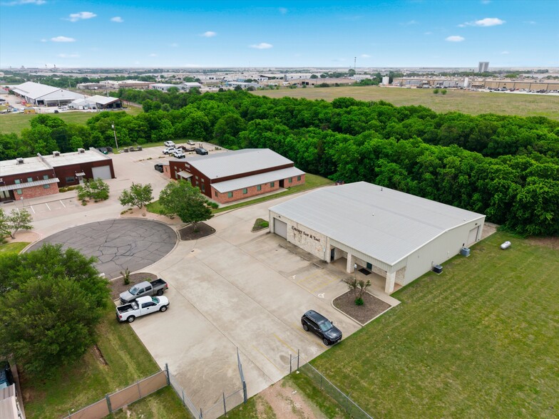 309 Granite Dr, Woodway, TX à louer - Photo du bâtiment - Image 2 de 6