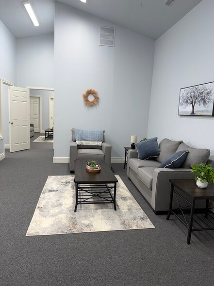 2708-2722 S Redwood Rd, Salt Lake City, UT for lease - Building Photo - Image 2 of 14