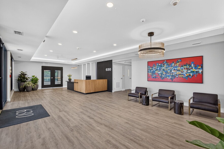 630 US Highway 1, North Palm Beach, FL for lease - Building Photo - Image 3 of 4