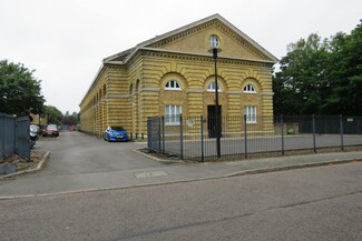 Plus de détails pour Auchinleck Way, Aldershot - Bureau à louer