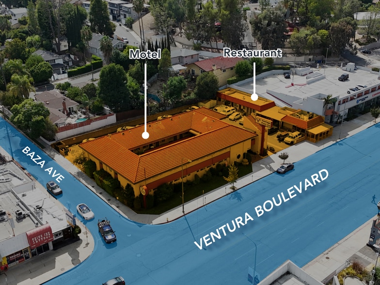 21706 Ventura Blvd, Woodland Hills, CA à vendre - Photo du bâtiment - Image 2 de 6