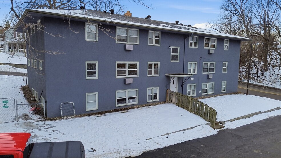 149 Morton St E, Saint Paul, MN à vendre - Photo du bâtiment - Image 3 de 40