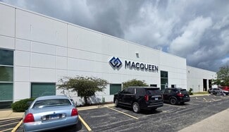 Plus de détails pour 490 Heartland Dr, Sugar Grove, IL - Industriel à louer
