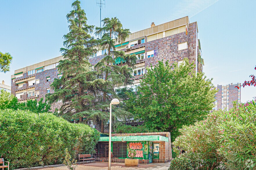 Immeuble residentiel dans Madrid, Madrid à vendre - Photo principale - Image 1 de 2