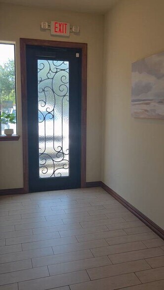 4819 SH 121, The Colony, TX à louer - Vidéo sur l’inscription commerciale - Image 2 de 53