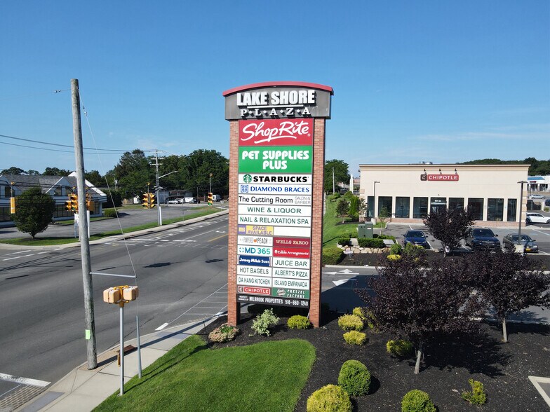 601 Portion Rd, Ronkonkoma, NY à louer - Photo du bâtiment - Image 3 de 21
