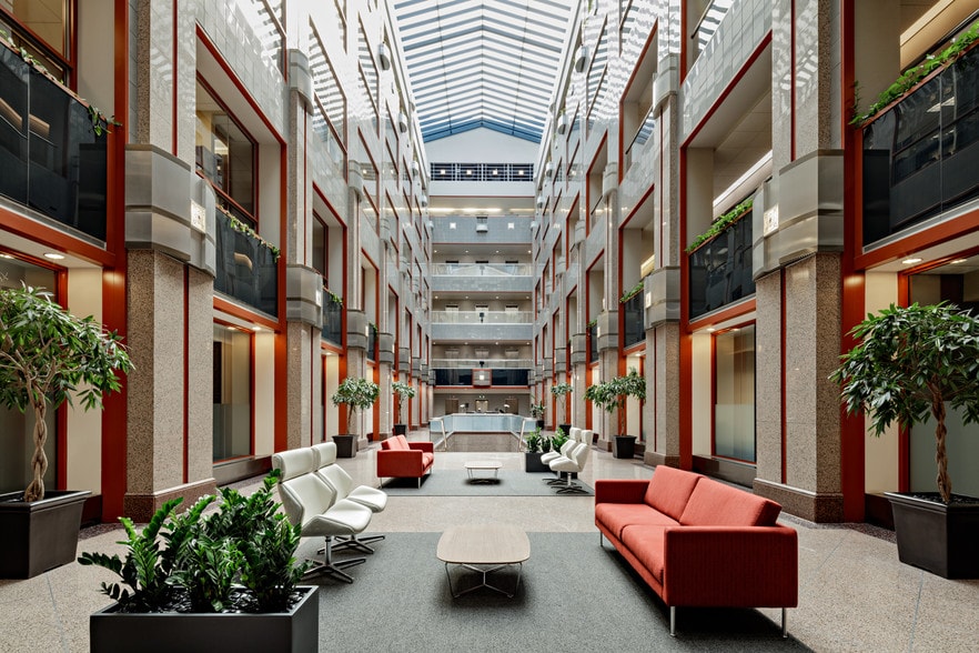 51 John F Kennedy Pky, Short Hills, NJ for lease - Lobby - Image 3 of 5