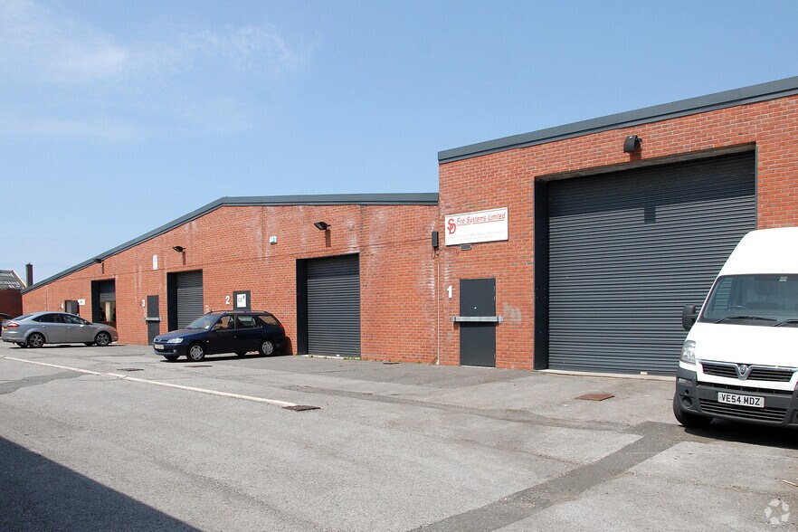 2 Livingstone St, Birkenhead à louer - Photo du bâtiment - Image 2 de 4