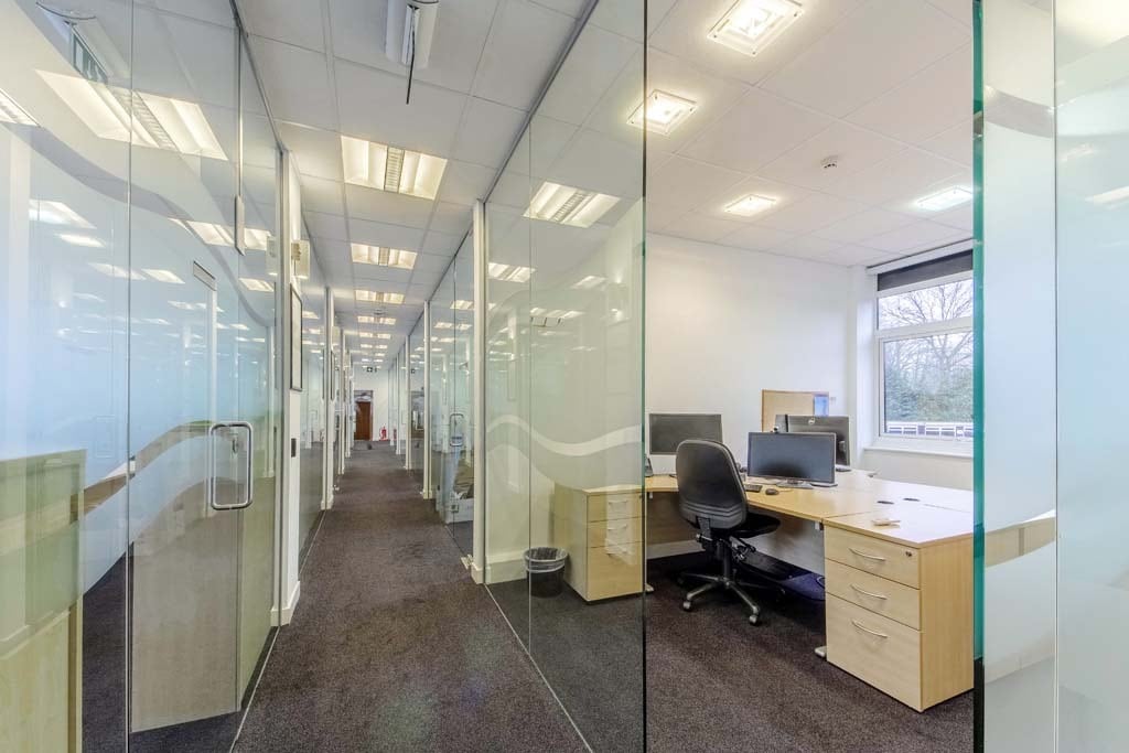 Lower Guildford Rd, Woking for lease Interior Photo- Image 1 of 3