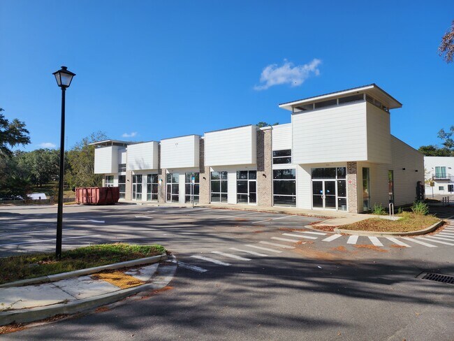 Plus de détails pour 2176 Capital Cir SE, Tallahassee, FL - Commerce de détail à vendre
