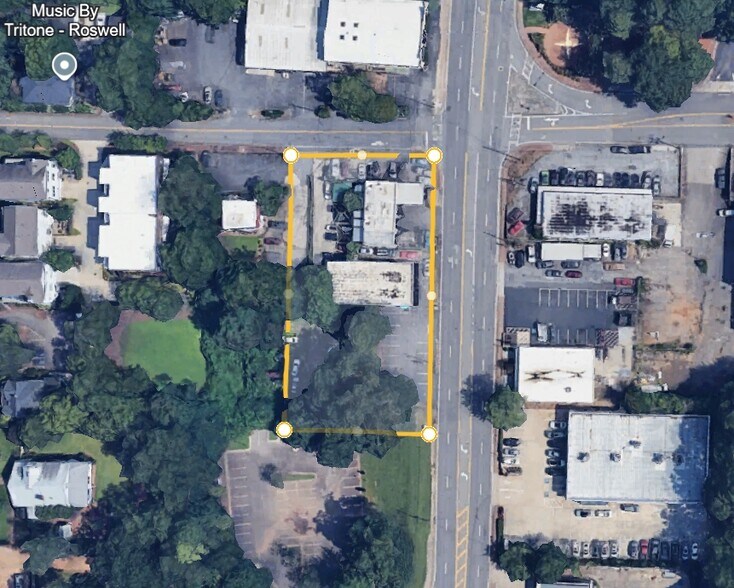 Historic Downtown Roswell- .89 Acres portefeuille de 3 propriétés à vendre sur LoopNet.ca - Photo du bâtiment - Image 2 de 9