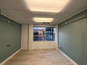 801 S Adams Rd, Birmingham, MI for lease Interior Photo- Image 2 of 3