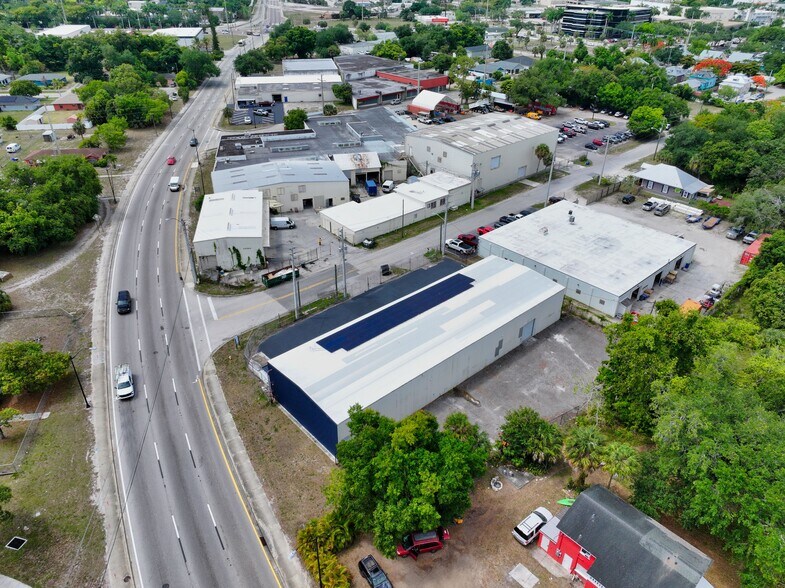 2585 4th St, Fort Myers, FL à vendre - Photo du bâtiment - Image 3 de 6