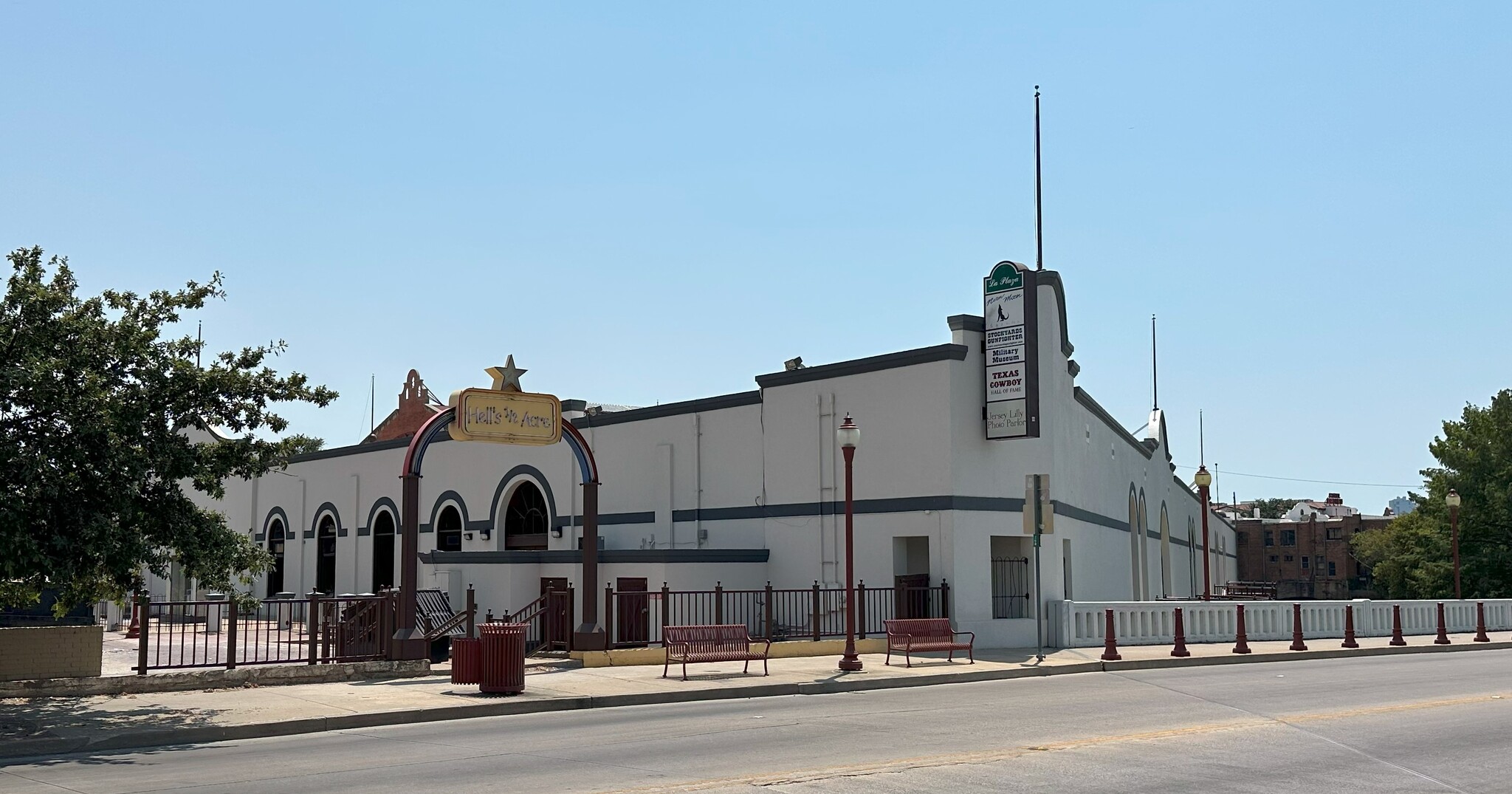 2501-2519 Rodeo Plz, Fort Worth, TX for lease Building Photo- Image 1 of 14