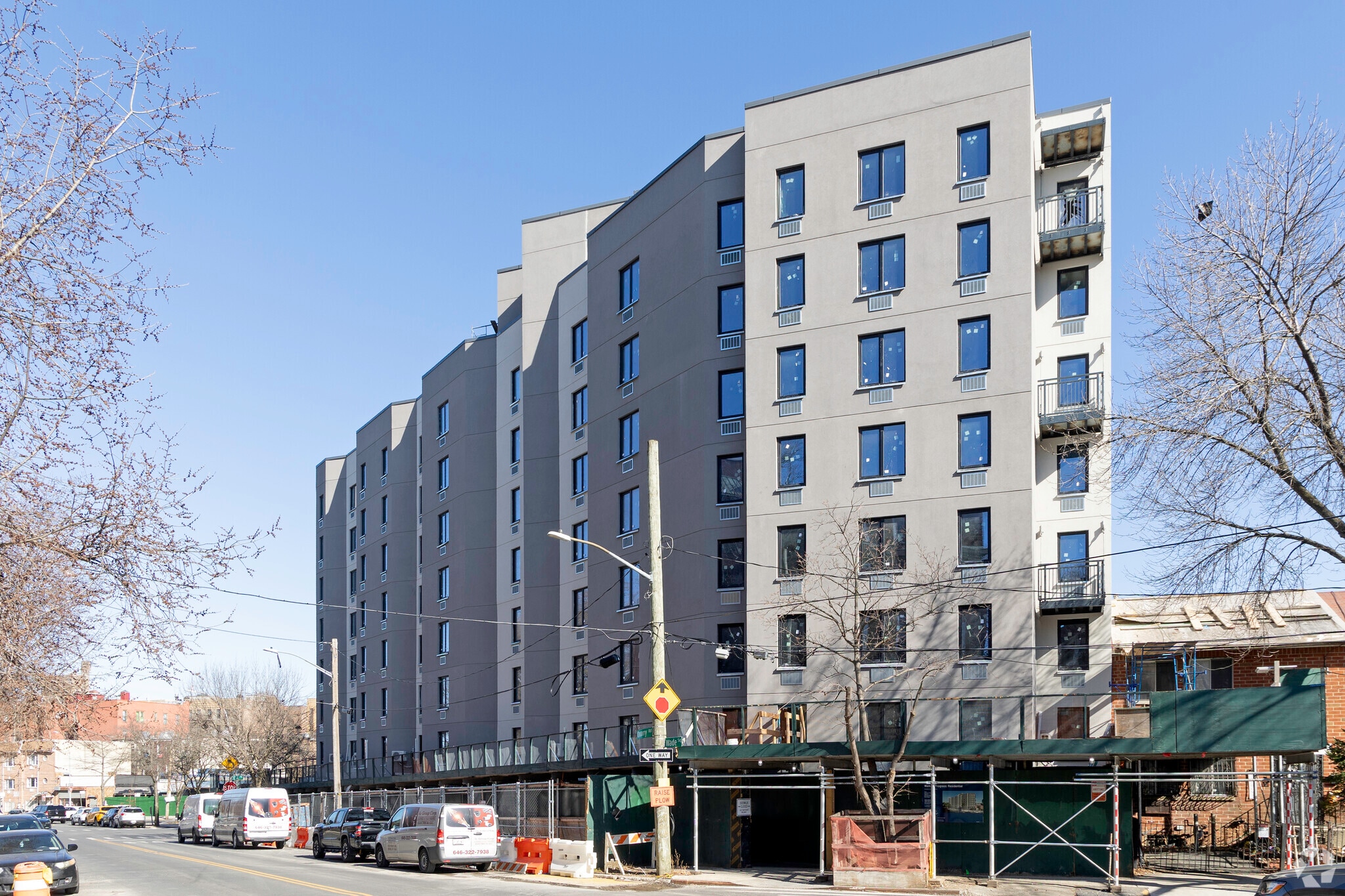 16 Wade Sq, Bronx, NY à louer Photo principale- Image 1 de 4