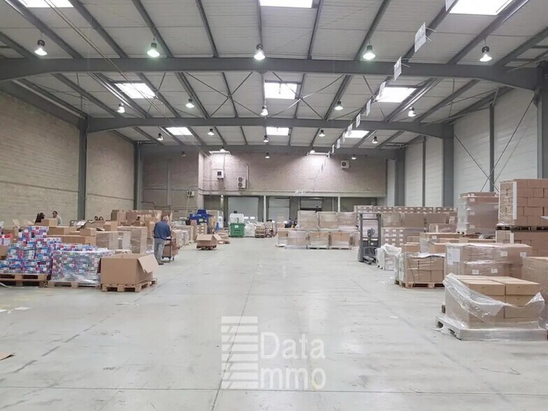 3 Rue De La Marne, Saint-Thibault-des-Vignes à louer - Photo du bâtiment - Image 2 de 7