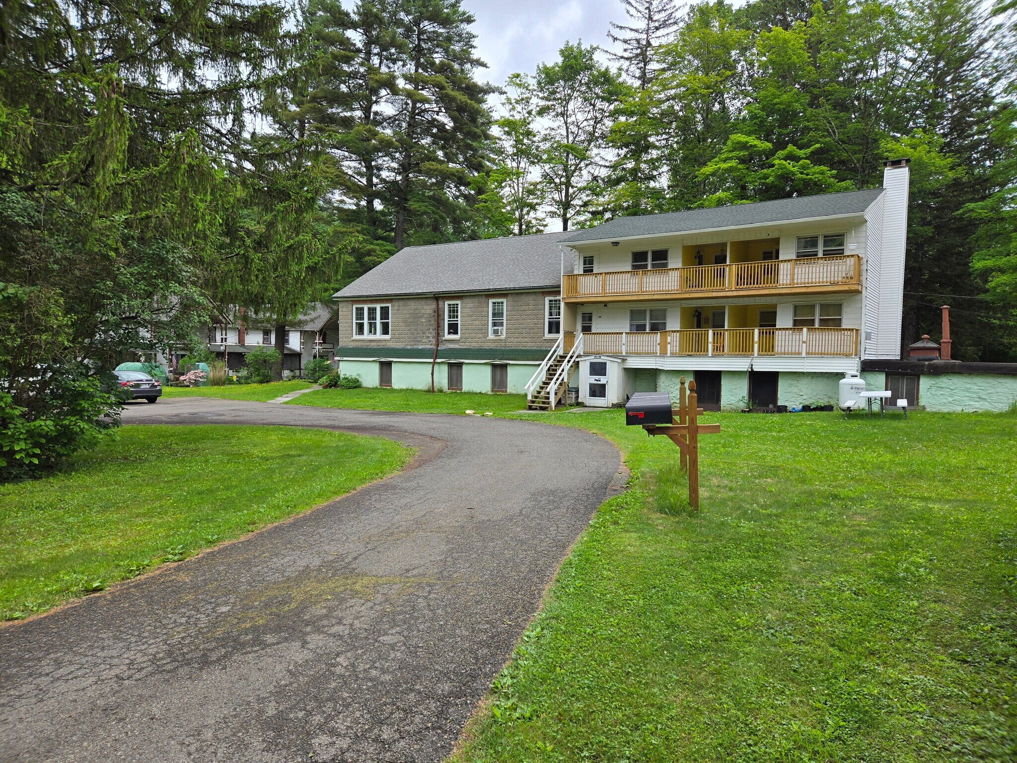 37-69 Ava Maria Dr, Phoenicia, NY for sale Building Photo- Image 1 of 13