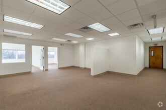 1055 Parsippany Blvd, Parsippany, NJ for lease Interior Photo- Image 2 of 3