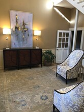 203 E Side Sq, Huntsville, AL for lease Lobby- Image 2 of 6