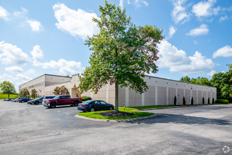 500-520 Royal Pky, Nashville, TN for lease - Building Photo - Image 2 of 5