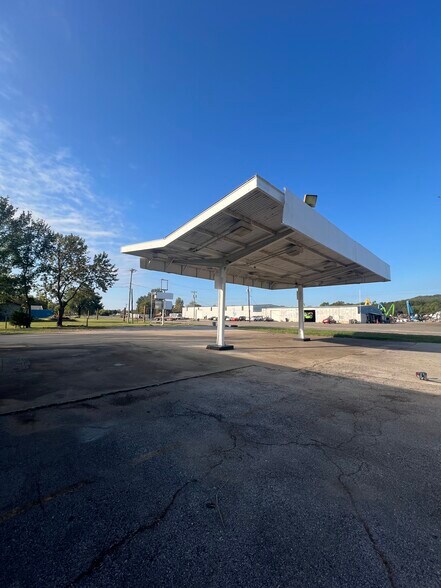 6735 N Peoria Ave, Tulsa, OK à vendre - Photo du bâtiment - Image 3 de 11