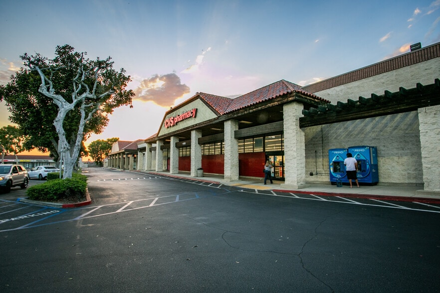 411-441 E Arrow Hwy, Glendora, CA for lease - Building Photo - Image 3 of 10