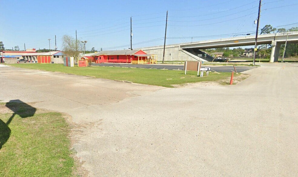 842 Rayford Rd, Spring, TX à vendre - Photo du bâtiment - Image 2 de 5
