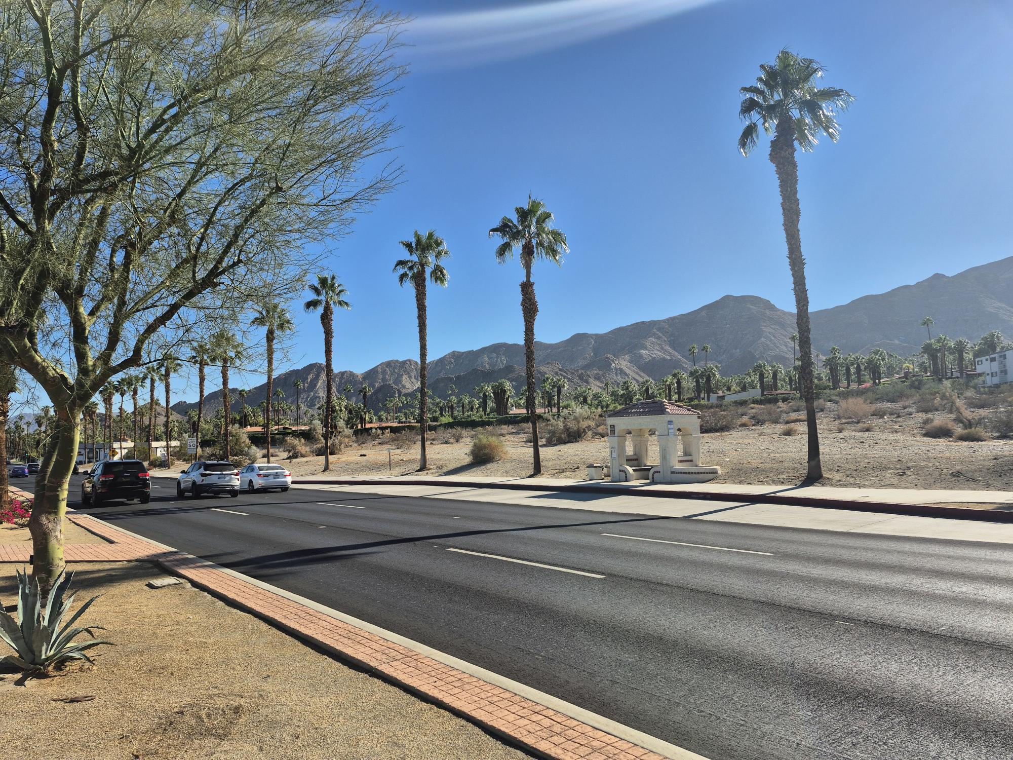 70265 Highway 111, Rancho Mirage, CA à vendre Photo principale- Image 1 de 8