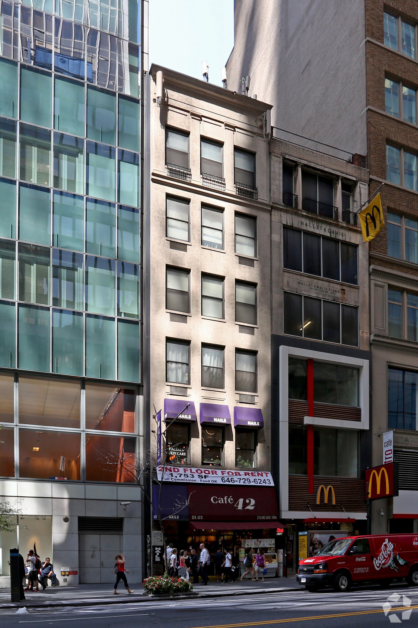 20 E 42nd St, New York, NY à louer Photo principale- Image 1 de 5