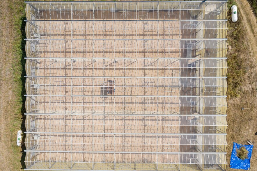 301 County Road 461, Coupland, TX à louer - Photo du bâtiment - Image 3 de 12